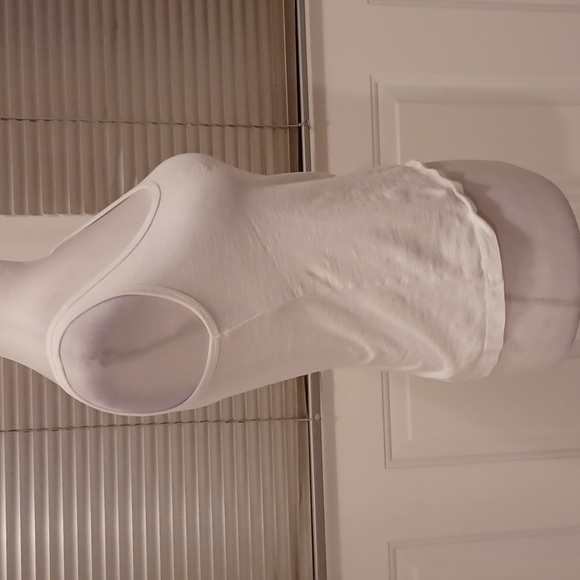 4/$40 Plain White Tank Top - size XS - Picture 2 of 6